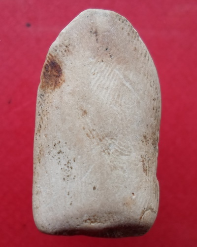 รบกวนสายพระกรุดูพระบางองค์นี้ด้วยครับ