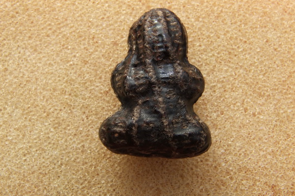 สองถามปิดตา ใช่ของหลวงปู่เอี่ยมป่าวครับ