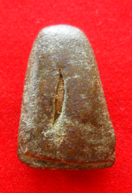 หลวงพ่ออะไรครับไครรู้ช่วยตอบผมทีนะครับ