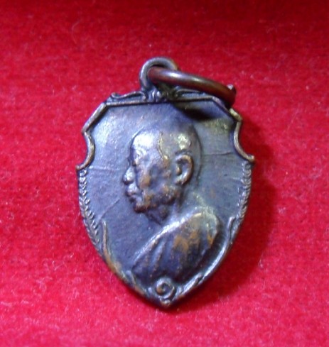 สอบถามท่านผู้รู้ หลวงพ่อเงิน หน้าวัว