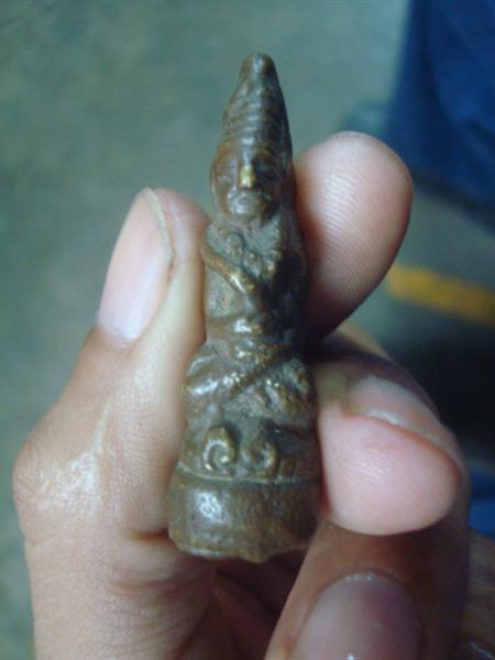 ช่วยชี้แนะด้วยครับ