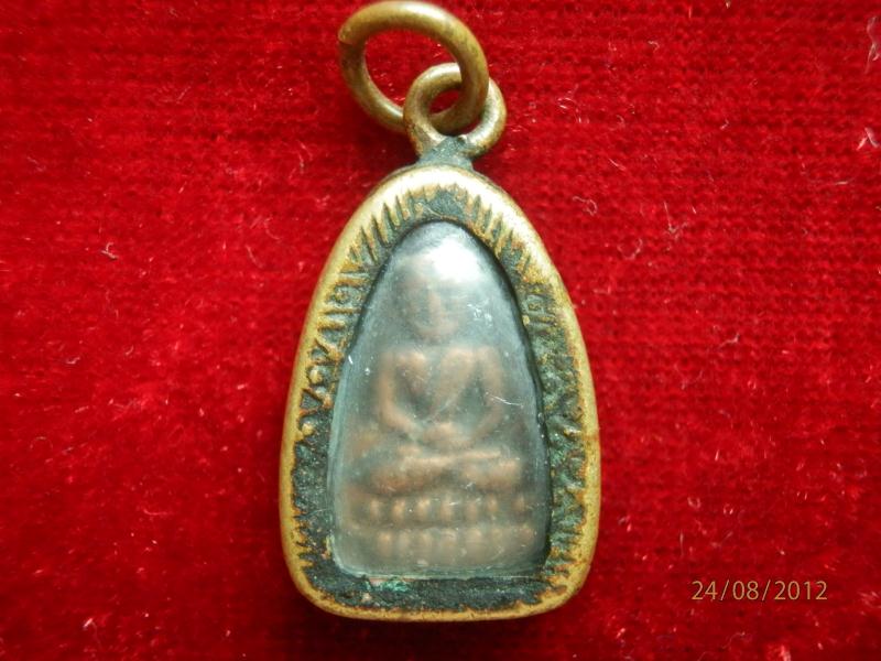 อยากทราบที่มา ของพระทั้ง 2 องค์ครับ