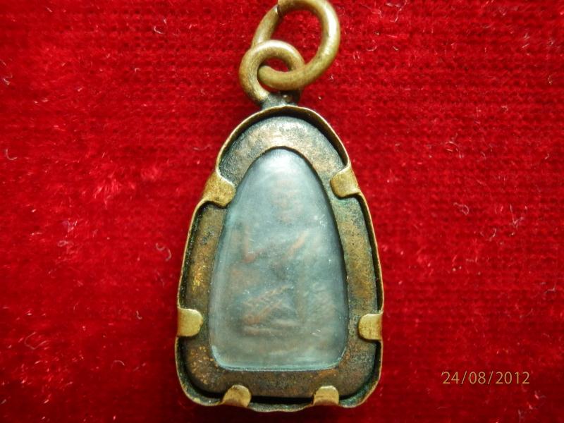 อยากทราบที่มา ของพระทั้ง 2 องค์ครับ