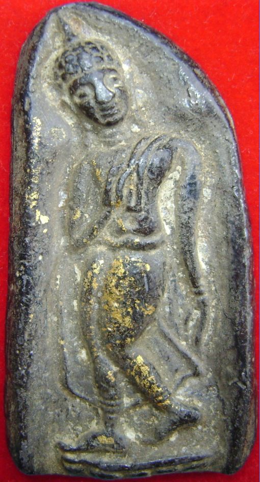 สายตรงพระกรุเนื้อชินช่วยดู พระลีลาฝักดาบให้ด้วยครับ