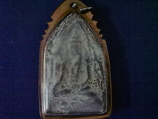 พระขุนแผน เนื้อชิน กรุอยุธยา พิมพ์พระหน้า-หลังเหมือนกัน ราคา 290,000 บาท เบอร์ 08-72123444