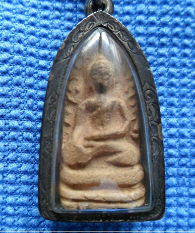 พระรอดครับ..ขอคำชี้แนะด้วยครับ