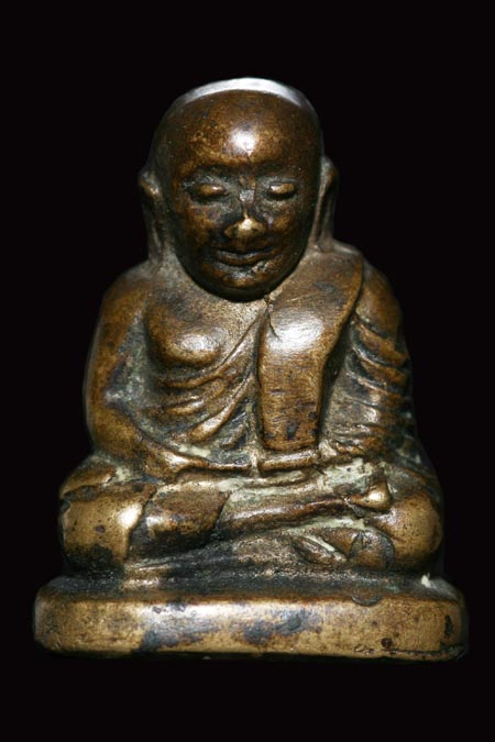 หลวงพ่อเงิน พิมพ์นิยมหรือเปส่าครับ