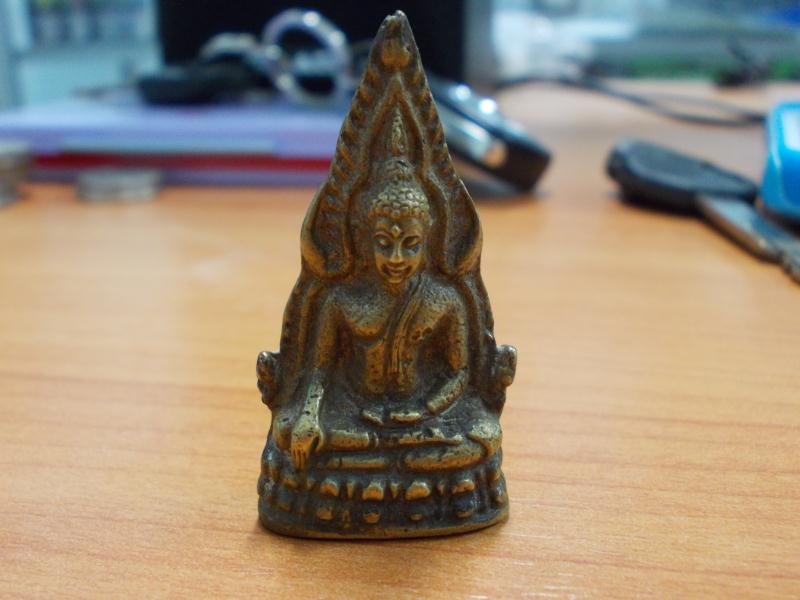 ช่วยดูหน่อยครับอยากทราบว่าแท้ไหมแล้วก็รุ่นไหนปีอ่ะไร