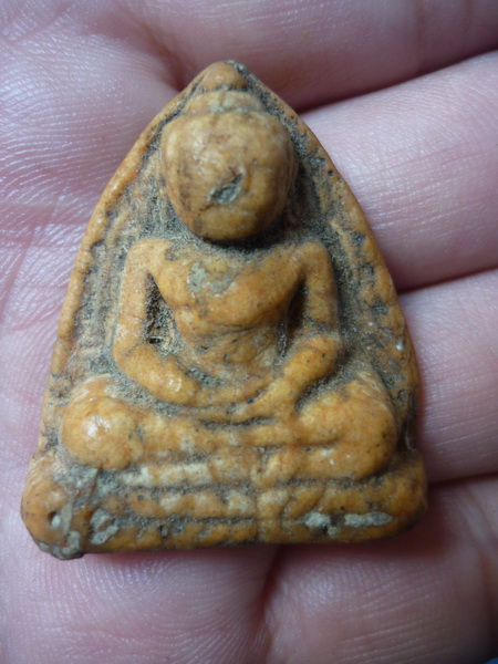 รบกวนผู้รู้ทุกท่านพิจารณาด้วยครับ