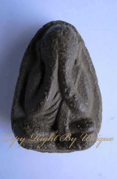 พระปิดตาครับ ใครพอทราบบ้างว่าของเกจิท่านใดครับ