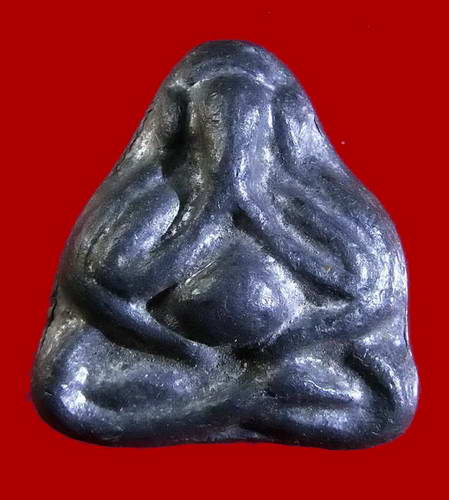 รบกวนผู้รู้สายปิดตา