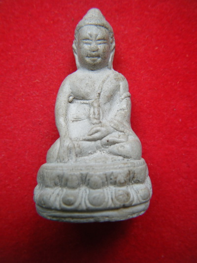 พระผงกิ่งหลวงพ่อคูณ รุ่นพิทักษ์ชายเเดน ปี26