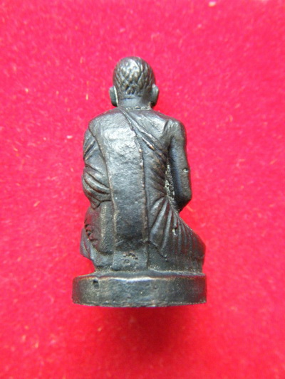 รูปหล่อหลวงพ่อโอภาสี อาสมบางมด