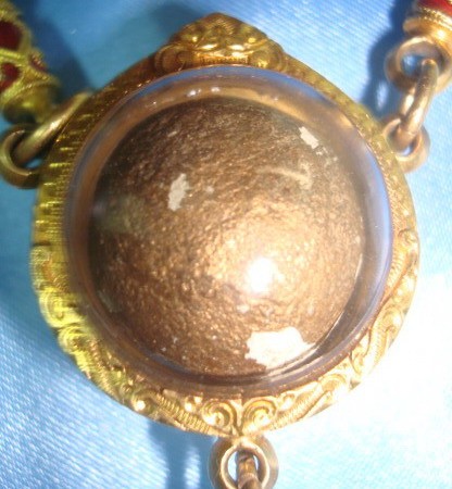 ลูกอม หลวงปู่ทิม วัดละหารไร่