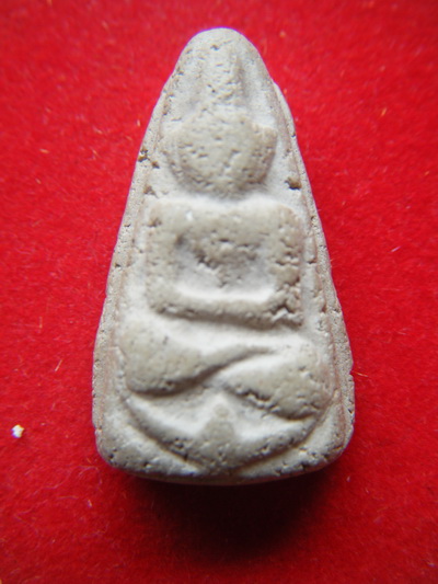 พระเนื้อผง พิมพ์เเจกเเม่ครัว หลวงปู่เผือก วัดกิ่งเเก้ว สมุทปราการ