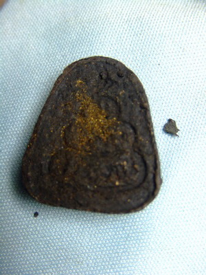 อีกองค์ครับ