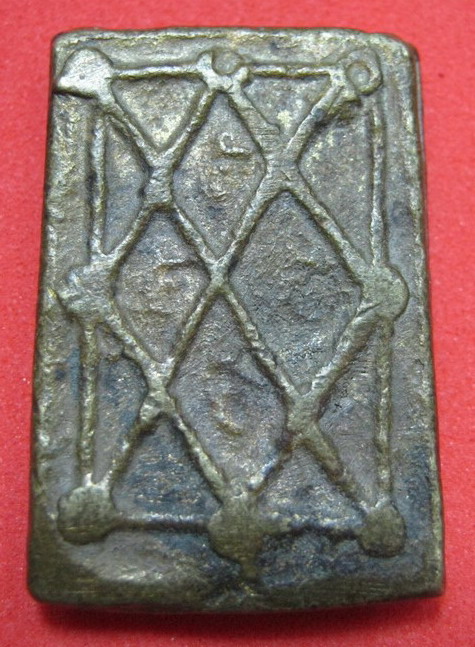 พระหล่อสี่เหลี่่ยม