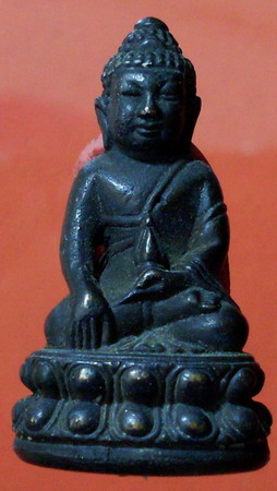 รบกวนด้วยครับ พระกริ่งโค๊ด " ช " ครับ