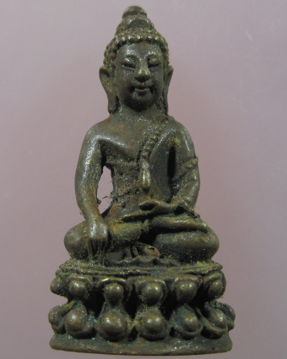 [Auto] tanasuebsiri - กริ่งปริสุทโธ รุ่นโชคดีมีสุข๑ เนื้อทองผสม #32 ผิวแห้งๆ มีอายุ สวยครับ