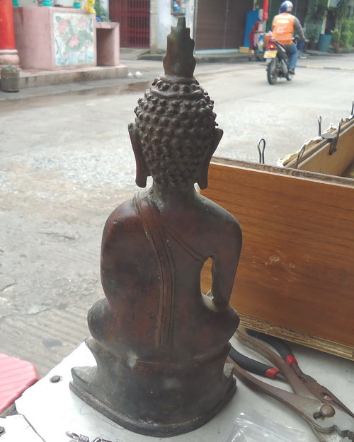 พระบูชา ยุคไหน แท้หรือไม่ ขอบคุณครับ