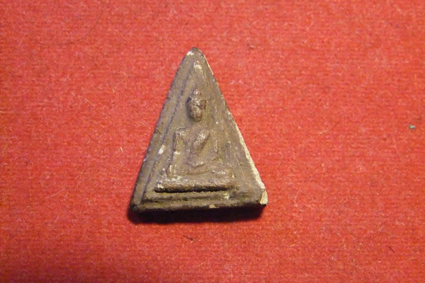 พระพิมพ์นางพญา หาที่มาครับ