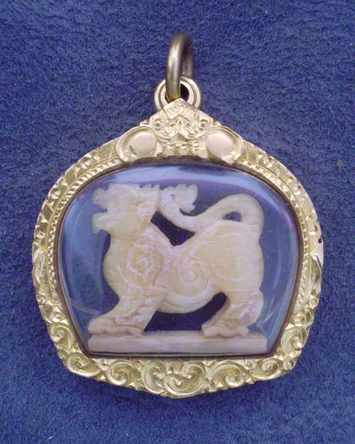 สิงหลวงพ่อเดิม 3 ขวัญ เหลี่ยมทองครับ