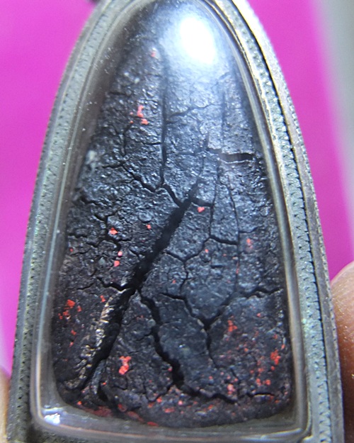 รบกวนอีกองค์ครับ หลวงพ่อทองศุข วัดโตนดหลวง