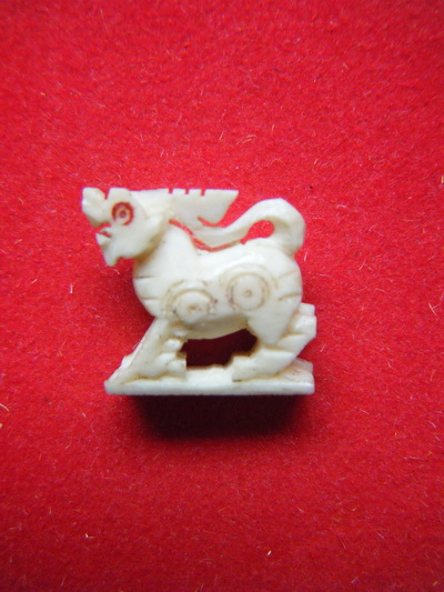 สิงห์งาเเกะ หลวงพ่อมุ่ย วัดดอนไร่ สุพรรณบุรี