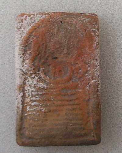 ถามท่านผู้รู้ครับว่าสมเด็จหลวงพ่อเงินกรุไหนคับ