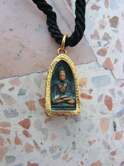 สอบถามเรื่องพระเครื่องหน่อยครับ