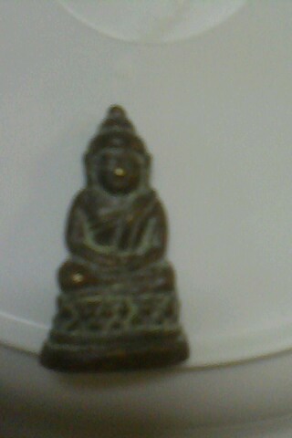 นี่คือพระอะไรครับ รบกวนผู้รู้ตอบทีครับ     เก๋าตี๋ ลาดพร้าว