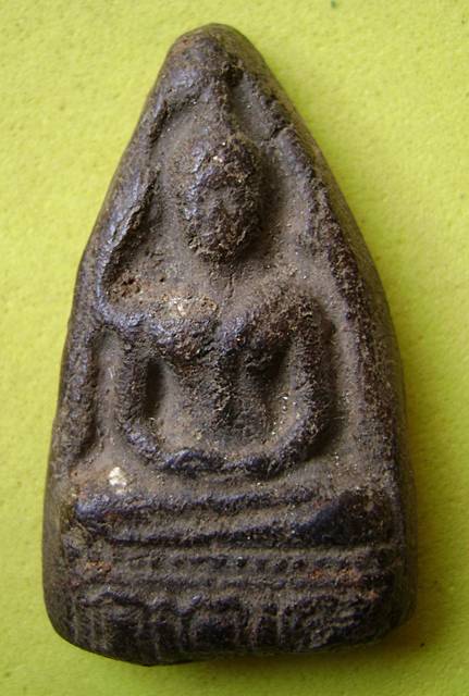 พระกรุเนื้อดิน แท้มั้ยครับ ไม่ทราบว่าเป็นของที่ไหนครับ