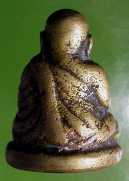 รบกวนดูหลวงพ่อเงินอีกองค์หน่อยนะครับ