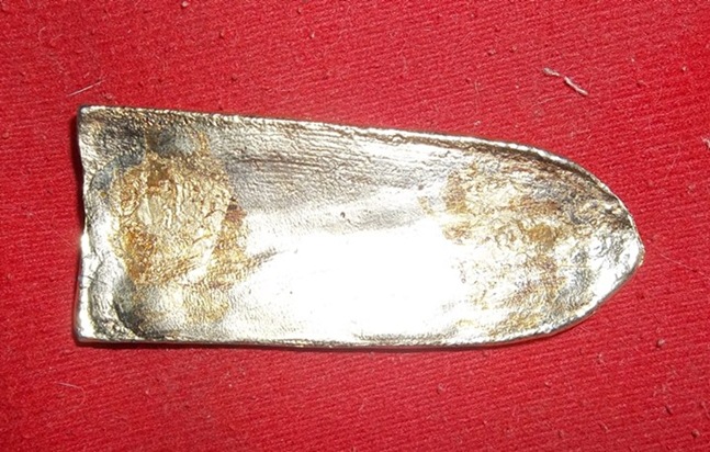 พระทองคำราคาหลักเเสน