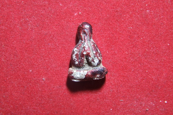 หาที่มาพระปิดตาครับ