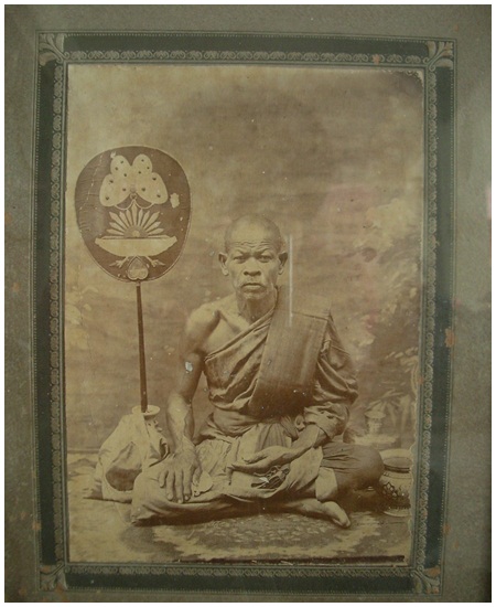 รูปถ่ายซีเปีย หลวงพ่ออิ่ม วัดลาดชะโด ผักไห่ อยุธยา เป็นรูปบูชา ขนาด 6x8 