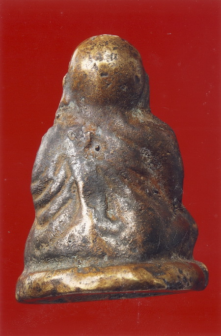  พระรูปหล่อหลวงพ่อเงิน พิพม์ขี้ตา 3ชาย