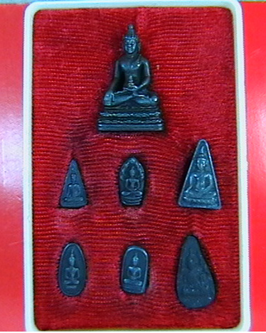 ขายพระพิจิตร ปี15 ชุค7องค์