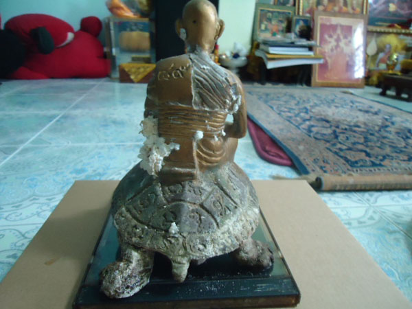 หลวงปู่หลิวขี่เต่า