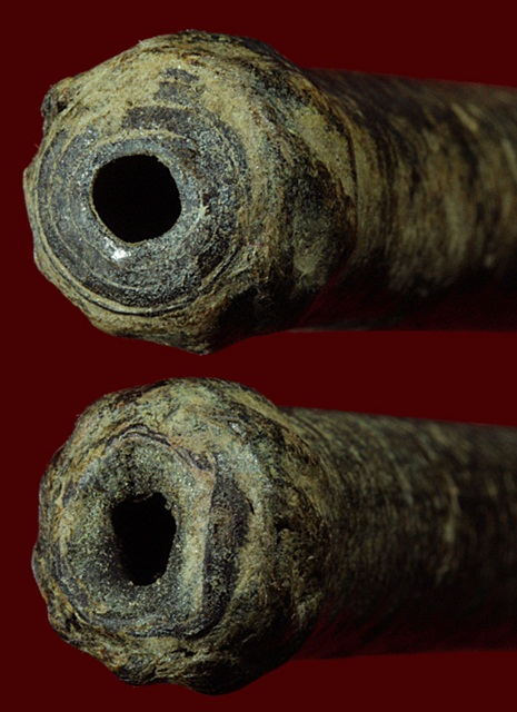 เบี้ยแก้รวงผึ้ง กับตะกรุดเก่า