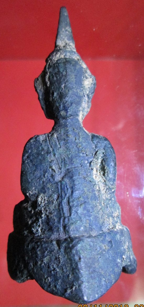 รบกวนดูพระเนื้อตะกั่วให้หน่อยครับ