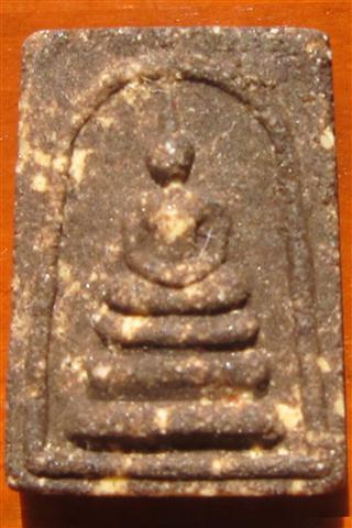 สอบถามพระเครื่องครับ ใครรู้วานช่วยวิจารณ์