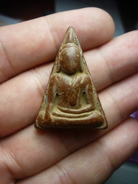 รบกวนช่วยดูพระนางพญาองค์นี้ด้วยครับ