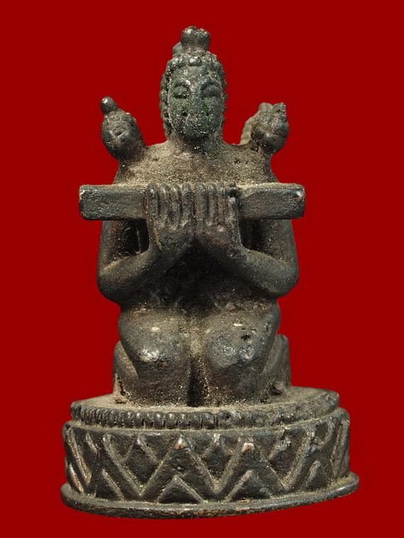 สอบถามรูปหล่อองค์นี้หน่อยครับ (แปลกได้ใจครับ)