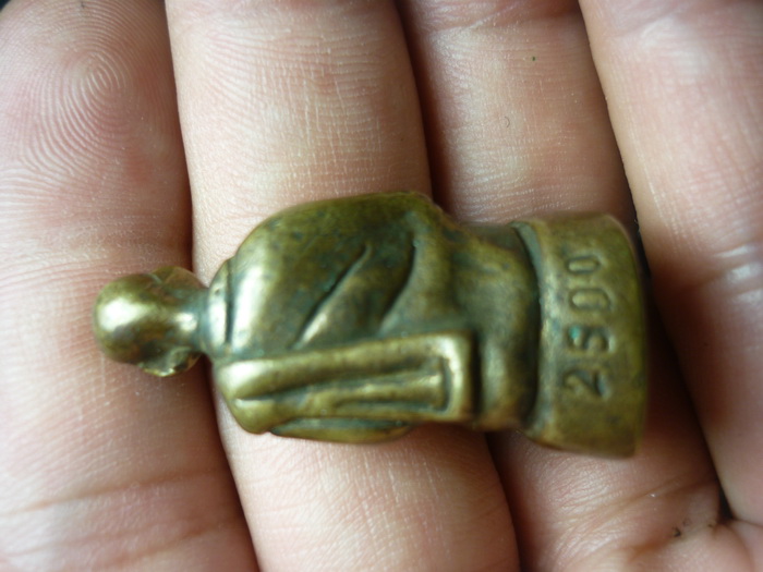 รบกวนของคำชี้แนะครับ รูปหล่อสมเด็จโต