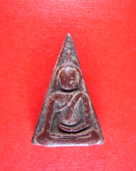 ขอรบกวนพี่ทุกท่านช่วยดูนางพญาองค์นี้ให้หน่อย