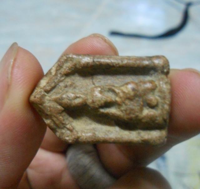 พระซุ้มยอ กำแพงเพชร กรุกำแพงเพชร แท้ไหมครับ รบกวนผู้รู้ด้วยครับ