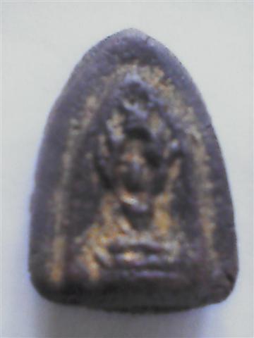 ผู้รู้ช่วยผมทีครับผมมีพระอยู่สามองค์ไม่รู้ของที่ไหนครับได้โปรดช่วยบอกผมทีครับขอบพระคุณครับ