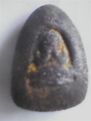 ผู้รู้ช่วยผมทีครับผมมีพระอยู่สามองค์ไม่รู้ของที่ไหนครับได้โปรดช่วยบอกผมทีครับขอบพระคุณครับ