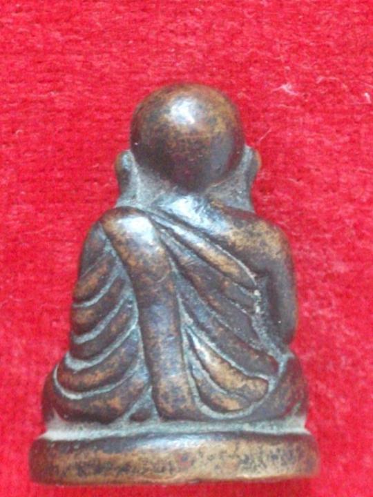 ขอสอบถามหลวงพ่อเงิน บางคลาน องค์นี้สร้างปีไหนและแท้หรืเปล่าครับ พี่ๆทุกท่านและขอสายตรงช่วยผมด้วยครับ